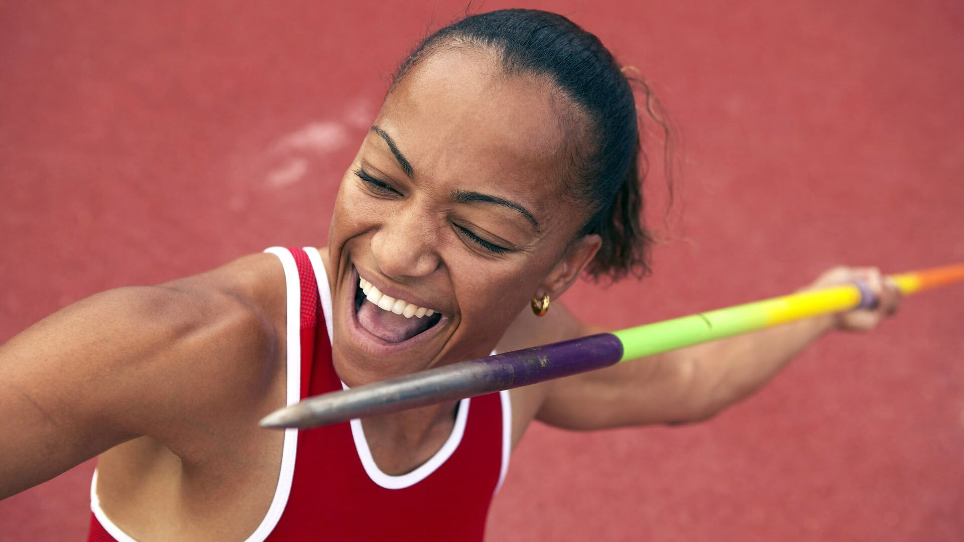 伊朗队前锋苏亚雷斯在巴黎奥运会上表现出色,苏亚雷斯参加欧洲杯吗